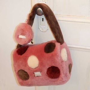 Fashion Plush Cute Feather Cheese Bag Square Omelette Bag Barley Underarm Bag Tote Hairy Bag 02024