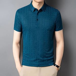 ビジネスカジュアルショートスリーブの男性格子縞のポロシャツ韓国衣類サマーティーファッションマレヴィンテージルーススムーズな基本トップ240312