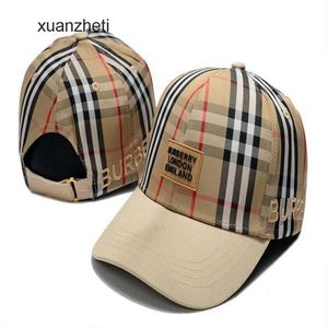 B HAT Baseball Cap Classic Knight Stripe Baseball Hat Outdoor Leisure Hat Embroidered Mens Womens Hat Summer Sport Hat DVKH