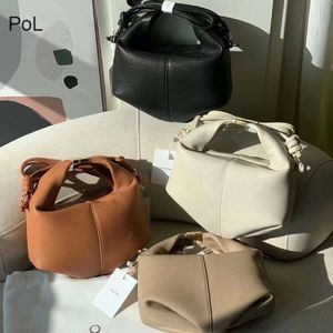 Top Designer Premium Casual Portable Dumpling Bag Korean Handbag Womens New Leather Poleme Niche Dign Bento One Shoulder Crossbody Bag