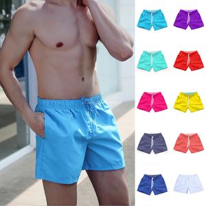 Costume da bagno uomo Pantaloncini estivi Pantaloncini da surf Casual Bermuda Pantaloncini da bagno bianchi neri Homme Abbigliamento classico Beach Short Male240318