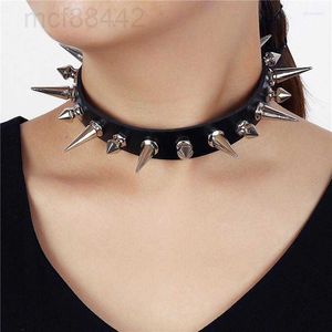 Choker punk lång spik faux läder krage för kvinnliga män coola stora nitar med chocker goth stil halsband accessoarer