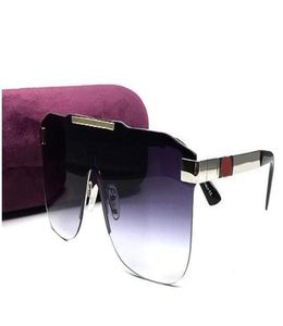 De nya Fashion Square Frames Solglasögon för män Kvinnor Populära avantgarde -stil högkvalitativa utomhusskuggor Eyewear Oculos med B1264020