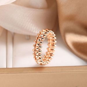 Ringos de parafuso Carter Nail V Gold Bullet Head Ring Minimalista Minimalista Rose Rivet para homens Mulheres Casal VN6G