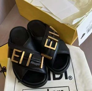 Sandálias de grife sliders verão moda sandálias praia marca de luxo chinelos senhoras flip flops clássico mocassins marrom preto branco slides chaussures sapatos