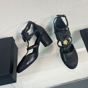 Damen-Sandalen mit klobigem Absatz, Slingback-Pumps, Abendschuhe, Designer-Slipper aus Kalbsleder mit Kamelienblumen und Schleife, Hochzeitsschuh, Damen-Freizeitschuh für den Außenbereich