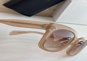 Flesh Pink Women Okulary przeciwsłoneczne projektant Sapphire Casual Style Brown Eyeglass Frame High End Frame Uv400 Outdoor Beach Sunsha7756555