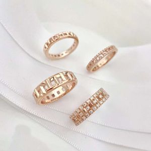 Designer Tiffancy Ring Ring Full Sky Star Roman Hollow Ring V Gold Plated 18K Rose Gold Light Luxury Elegant Setting Full Diamond Ring Instagram