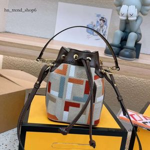 Ffendi Bags Bucket Bag Crossbody Luxurys Handbags Designer Bags Women Mini Denim Shoulder Fashion Classic Letter Solid Color Handbag 565