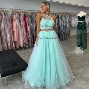 Splendidi abiti da ballo verde menta 2024 Abito da sera sexy in pizzo a due pezzi con perline Abito da occasione formale con applicazioni senza schienale Abito da compleanno in pizzo Vestido De Longo