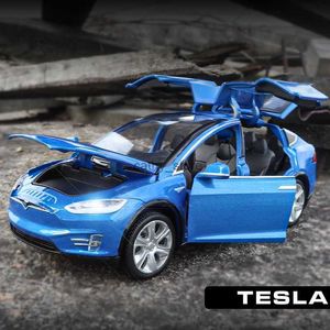 Modellini di auto Nuovo 1/32 Tesla MODELLO X MODELLO 3 MODELLO S Modello di auto in lega Fonde sotto pressione Veicoli giocattolo Macchinine Giocattoli per bambini Regali per bambini Ragazzo ToyL2403