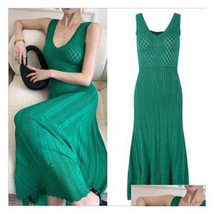 Abiti da passerella 702 2021 Abito Milano Primavera Estate Spaghetti Strap Kint Manica corta Verde Marca Stesso stile Impero Moda donna Drop Otiew