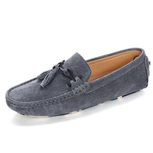 HBP icke-varumärke Senaste designers Hot Selling äkta läderslip på tofsar Loafers Hållbara män Mockasins skor