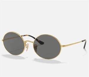 Tasarımcı Moda Güneş Gözlüğü Full Frame Klasik Stil Hafif Avi Güneş Gözlükleri UV400 UNISEX Spor Gözlükleri 19701594760