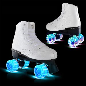 Boots Flash Wheel Roller Skates Double Line Skates Women Female Adult with Led Lighting Pu 4 Wheels Two Line Skating Shoes Patines