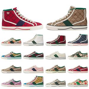 Partihandel High Canvas 1977 Designer Casual Shoes White Red Black Pink Cartoon Cotton Tygplattform Låg topp Sneakers Mens Women Vintage Flat Trainers Storlek 35-44