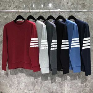 Hoodies للرجال Sweatshirts TB Thom Sweatshirts وصول جديد للعلامة التجارية الفاخرة هوديز كلاسيكية من القطن Crewneck Tops Disual Sportshirts 24318