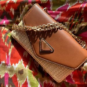 Kvinnor Straw Small Shoulder Bags Designer Summer Travel Crossbody Bags Fashion Luxury Designer Weave Raffia Beach Bag telefon Box Clutches Purses and Handbags 2644