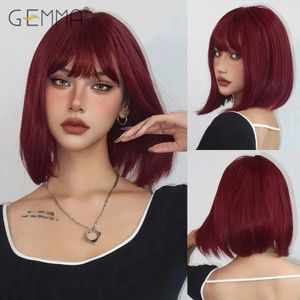 Synthetic Wigs Synthetic Cosplay Wig Wine Red Short Bob Wigs with Bangs for Women Straight Natural Hair Wig Party Daily Use Heat Resistant 240328 240327