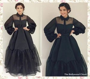 2017 Siyah Ünlü Elbiseler Bollywood Closet Sheer Ball Roole Şair Kollu Saten Organza Zemin Uzunluğu Akşam Gown2387703