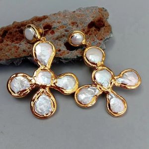 Yygem Gold Plated Cross Shape Natural Freshwater Odlat White Coin Pearl Crucifix Drop Stud Earrings Fashion Jewelry For Gift 240305