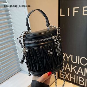 Cheap Wholesale Limited Clearance 50% Discount Handbag Advanced Pleated Chain Small Bag for Women New Niche Dign Portable Bucket Bag Tidal Red Crossbody