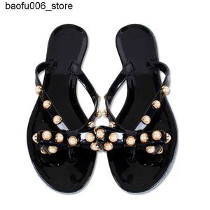 Slippers Summer Flip Flop Women Fashion Sandals Non-slip Wear Resistant Flat Beac Shoes Size 36-41 Q240318