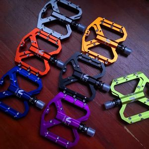 Mountain Non-Slip Bike Pedals Platform Bicycle Flat Alloy Pedals 9/16 3 Lager för väg MTB Fixie Bikes 240308