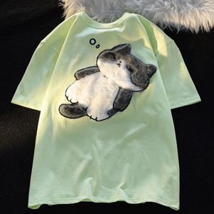 T-shirt da donna Dolce e carino Gatto addormentato Modello Ricamo T-shirt larghe Donna 2024 Estate Tutto-fiammifero Stile Harajuku a maniche corte Top