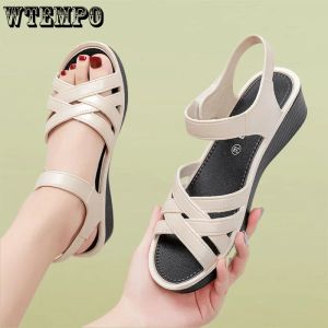 Sandali Wtempo Women Sandals Scarpe estive 4 cm tacchi sandali per cunei casual PU SCARPA PIATTA