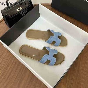 Orans Slippers Womens Sandals 2024 New Htow女性フラットボトムビーチファッション汎用ヒールジーン