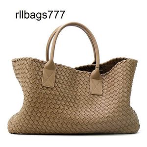 Handbag Bottegvenetas Cabat Woven Womens Bag Genuine Leather Large Capacity Cowhide Single Shoulder Commuting Fashionable 2024 Cabbage Basket