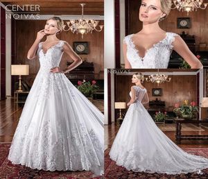 2019 Designer Custom Made vestidos de casamento de cristal V Neck Lace A Linha Varrer Trem Ilusão Voltar Custom Made Vestidos de Noiva Baratos BC8560245