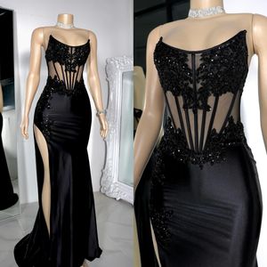 Splendido abito da ballo a sirena nera per donne nere con applicazioni di perline abiti da sera eleganti abiti senza spalline per occasioni speciali split illusion robe de soiree