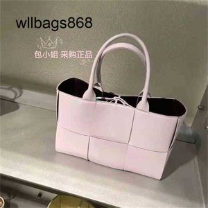 Handväskor Designer Bottegvenetas Arco Womens Bag Woven Solid Leather Portable Shopping Shopping