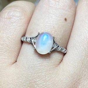 Pierścienie klastra 1 RING STERLING SIER SIER Natural Moonstone Regulted Pierścień dla kobiet Prezent