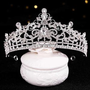 Tiaras Nowe akcesoria do włosów ślubnych luksusowy różowy kryształ kryształ perłowy ręcznie robiony tiara panna młoda hair akcesoria królowa tiara y240318