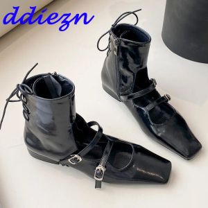 Stiefel schnüren Frauen Knöchel kurze Stiefel flach mit schwarzen Schuhen weibliche geschnitzte Fashion Hollow Schuhe Damen Moderne Stiefel Schuhe