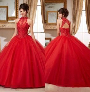 2019 Abiti Quinceanera in pizzo rosso applicato Scollo trasparente Abiti da ballo dolce 16 Abiti da ballo in tulle Abiti Quinceanera con lacci sul retro4296703