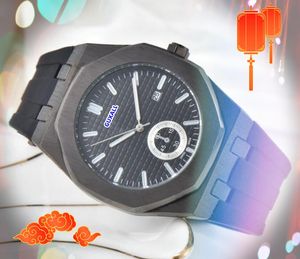 Una persona di marca Busines Casual da uomo Quadrante grande Orologio automatico Data e ora Tavolo Gomma Fascia in acciaio inossidabile Orologio al quarzo Business Cool Bracciale a catena Orologio da polso regali