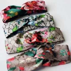 Designer de seda cruz bandana mulheres menina elástico faixas de cabelo luxo retro turbante headwraps presentes flores o presente do amor para sua família qq