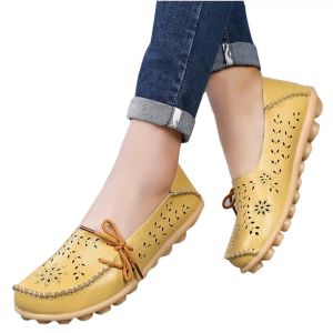 Botas 2018 Hot Women Flats Sapatos Mulheres Mocas de Mulheres deslizam em apartamentos 9 Sapatos de couro genuínos de cor, acionando sapatos femininos casuais Plus Tamanho