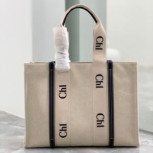 Luxury Bag designer väska strandpåse tygväska handväska kvinnors handväska klassisk gräs vävd axelväska tote medelhög handväska märke stor kapacitet 637