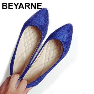 Botas beyarne feminino pano de lantejoula vermelha sapatos de casamento liso noiva pontiaguda de ponta azul mocassins escorregadia em barco confortável raso