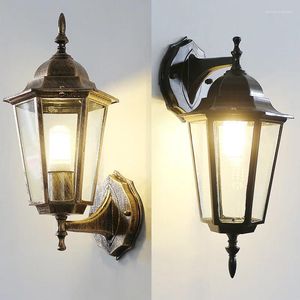 Lampa ścienna europejska retro LED Wodoodporne oświetlenie lampy ogrodowe lampy ogrodowe lampy korytarza na dziedzińcu