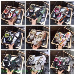 Designer FlashTrek Collection Sneakers med Crystal avtagbar insolor Kvinnors lyxiga sneakers Mäns överdimensionerade sneakers Platform Shoes Outdoor Handing Casual Shoes