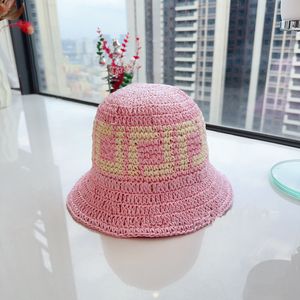Designer Wide Brim Hats Luxury Bucket Hat Summer Hand Hook Straw Hat Weaving Sunshade Leisure Sunscreen Shopping Tourism Hat