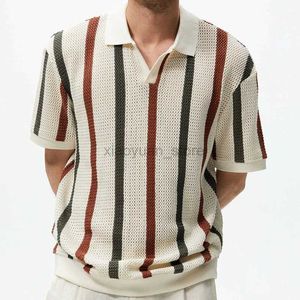 Men's T-Shirts Summer Breathable Knitted Mens T-shirt with Vintage Stripe Print Knitted Beach Polo Shirt with Flaps Short Sleeve 240327