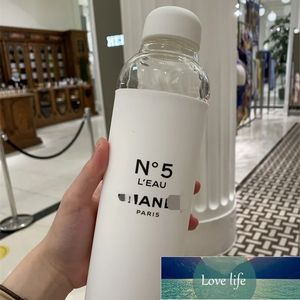 High-End No.5 Factory Water Flaskor N.5 Limited Model Small Fragrance Casual Cup White Glass Water Bottle No.5 Kettle