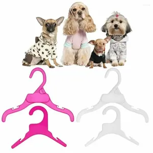 犬のアパレル5PCSプラスチック服ハンガーアクセサリーペット製品ラックストレージキャット衣類